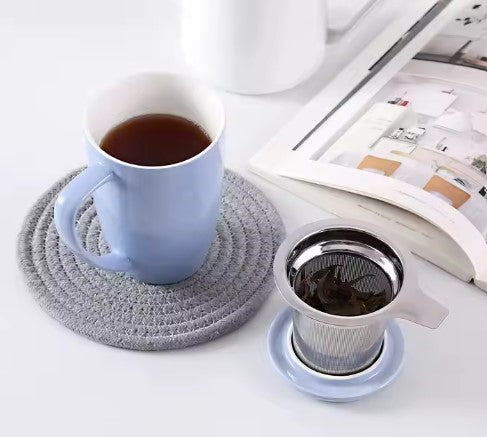 Porcelain Tea Mug with Infuser and Lid