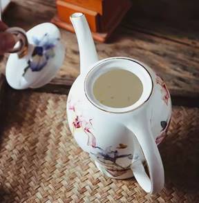 Ceramic Teapot with Lilies - Tall